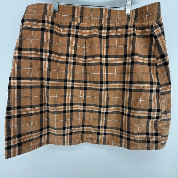 Torrid Plus Plaid Button Front Skirt Size 2 Brown Emo Grunge Preppy Y2K Holiday - Picture 6 of 11